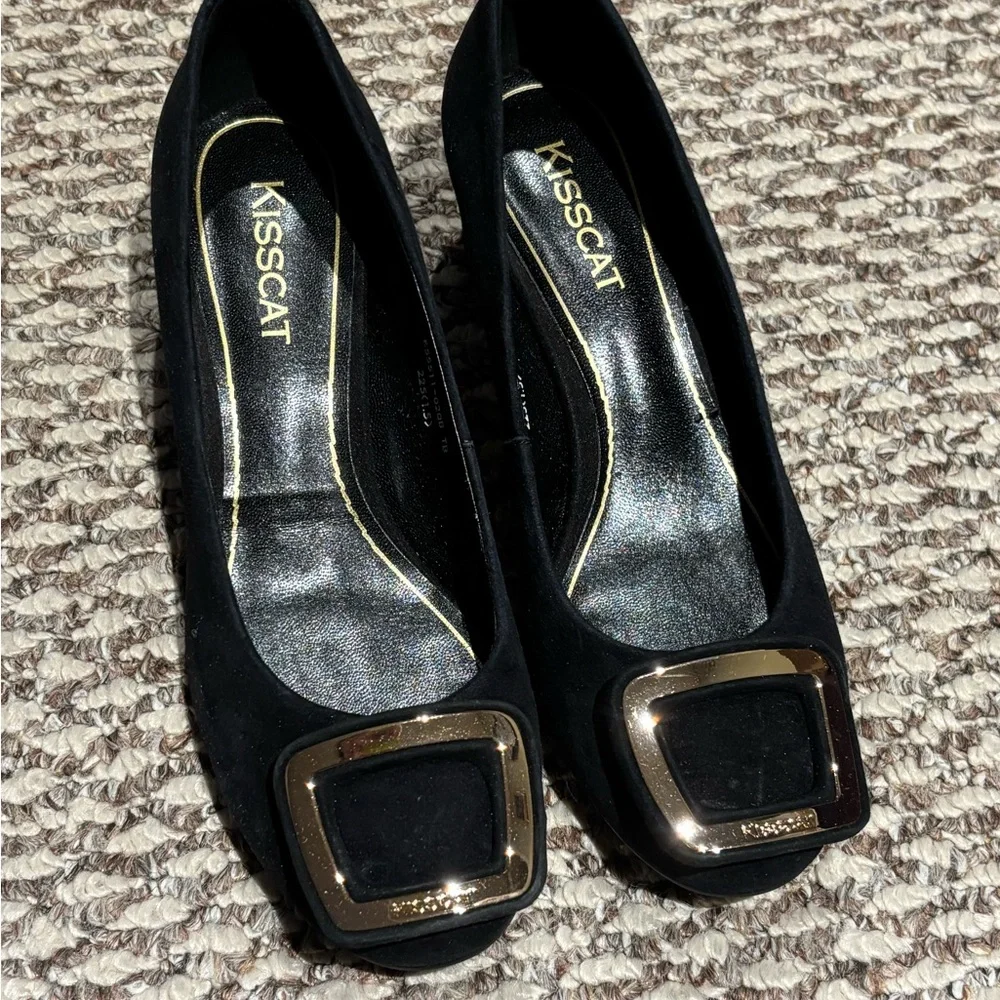 Vintage Kisscat Black Flats with Gold Buckle - Picture 10 of 11